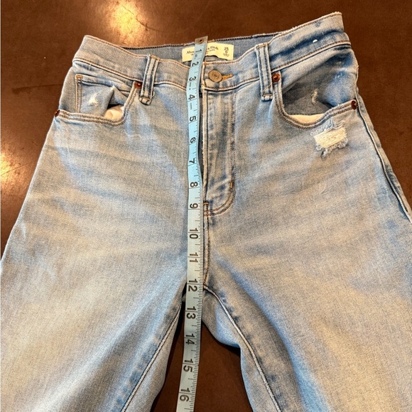 Abercrombie & Fitch Light Blue Distressed Ankle Jeans - Picture 7 of 8